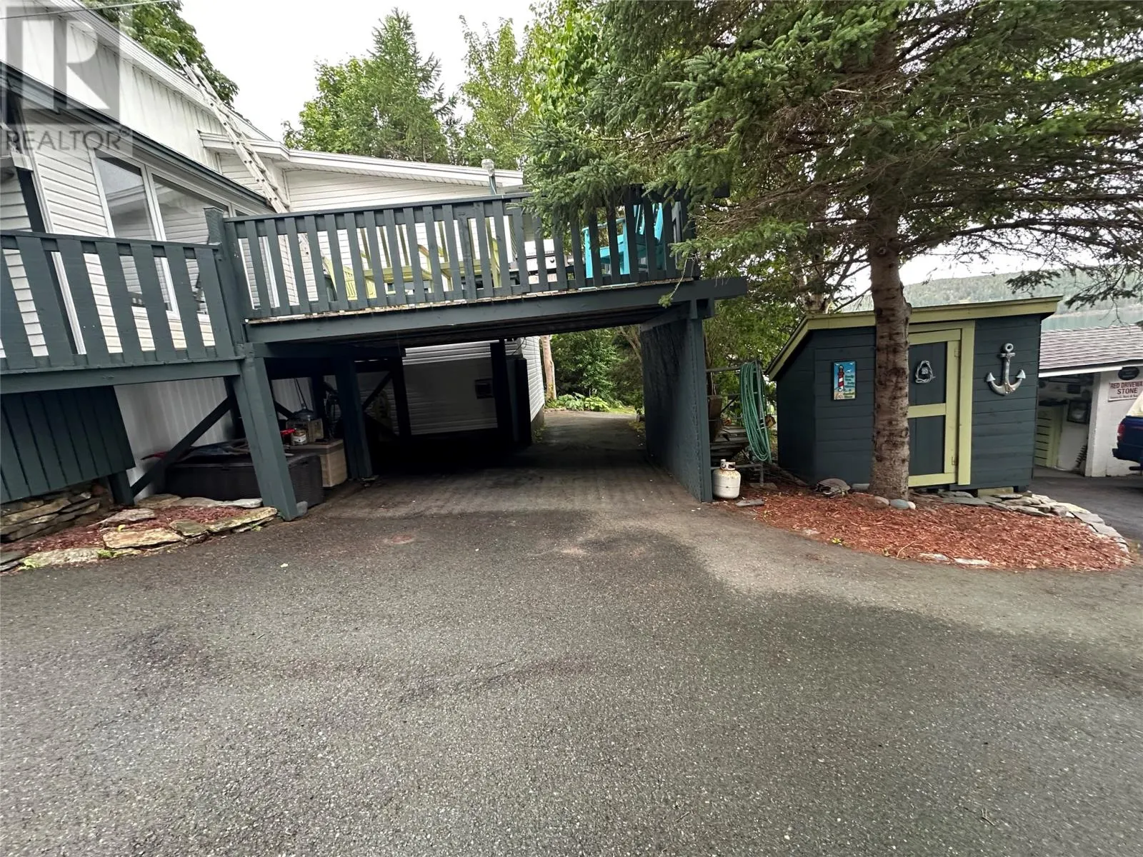 40 Cove Road