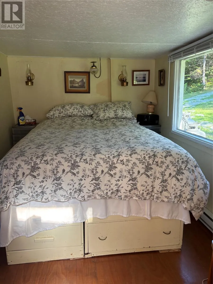 169 -175 Middle Three Island Pond Road