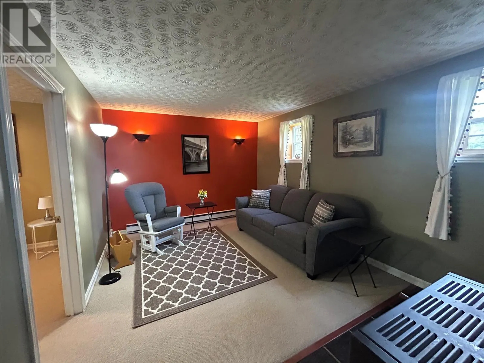 7 SIMMONS Place