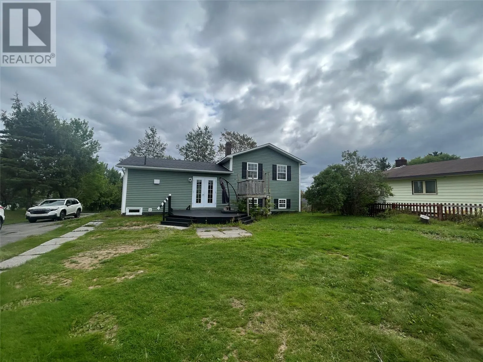 7 SIMMONS Place