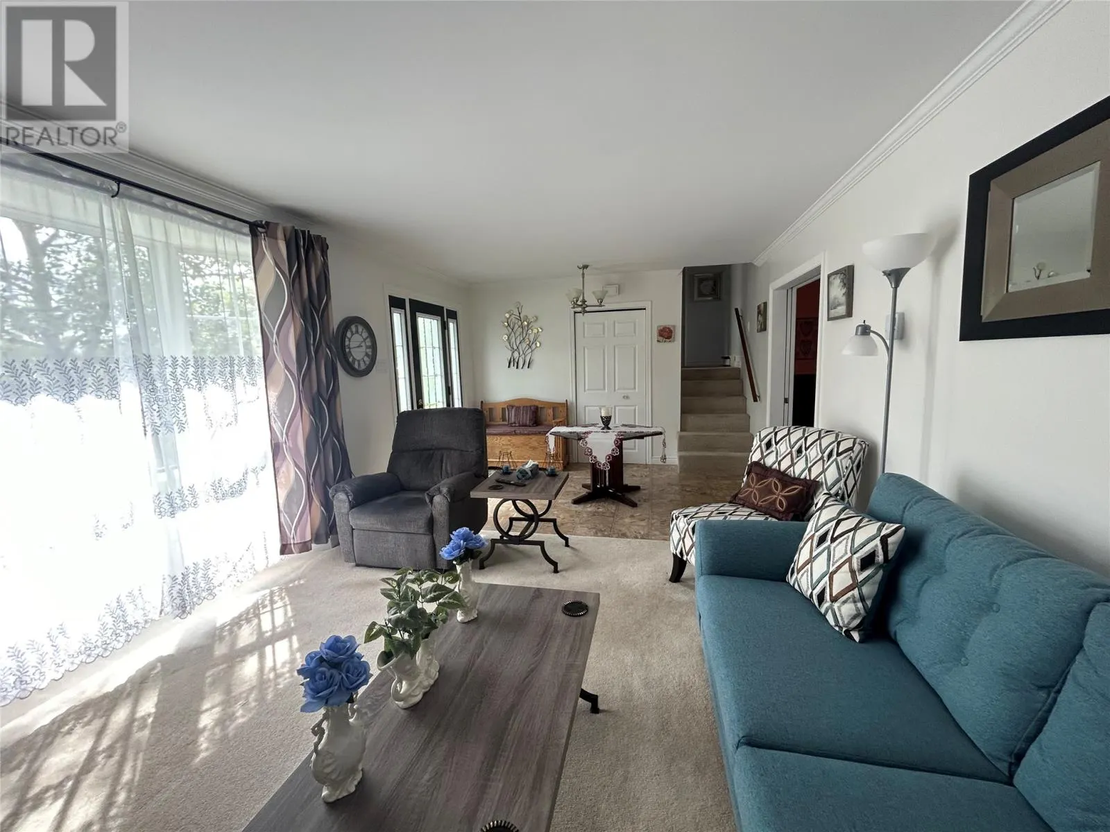 7 SIMMONS Place