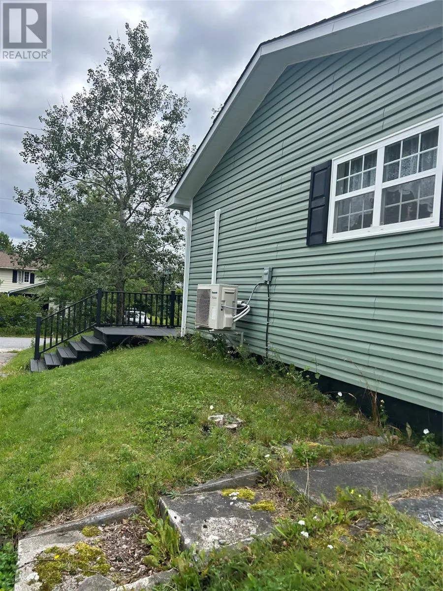 7 SIMMONS Place