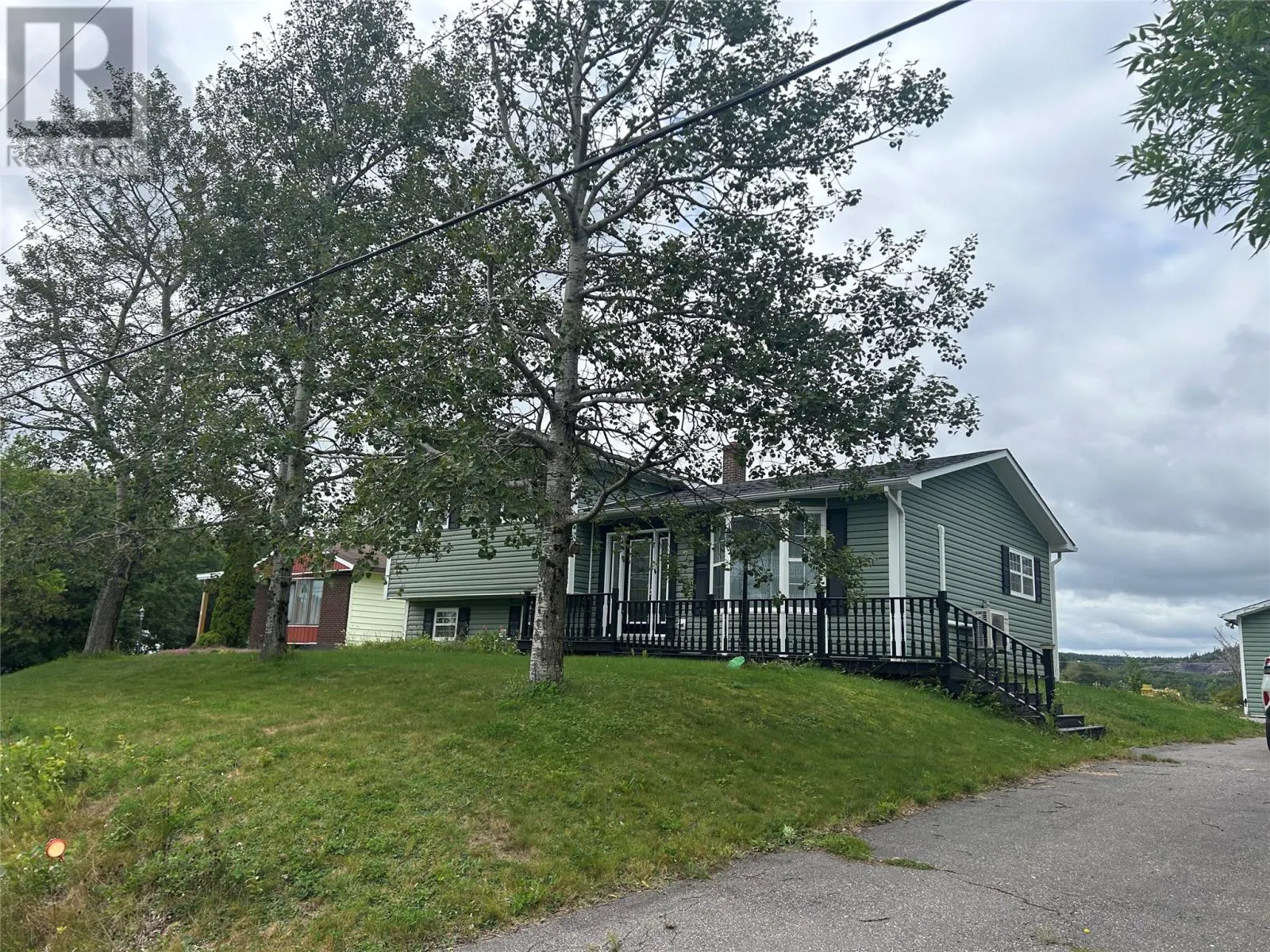 7 SIMMONS Place