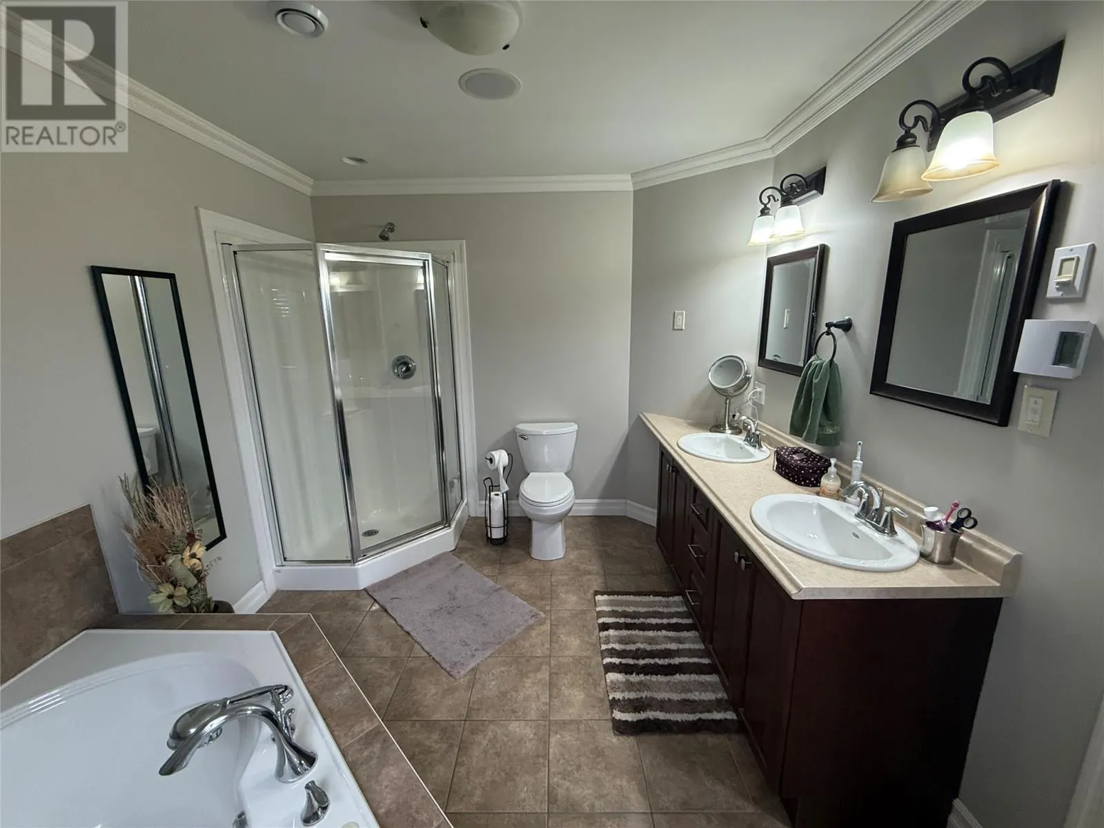 24 NEWBURY Street
