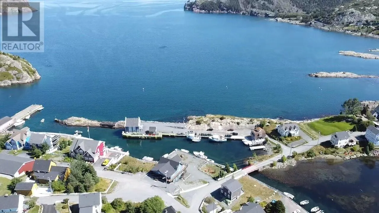 11 Harbour Drive