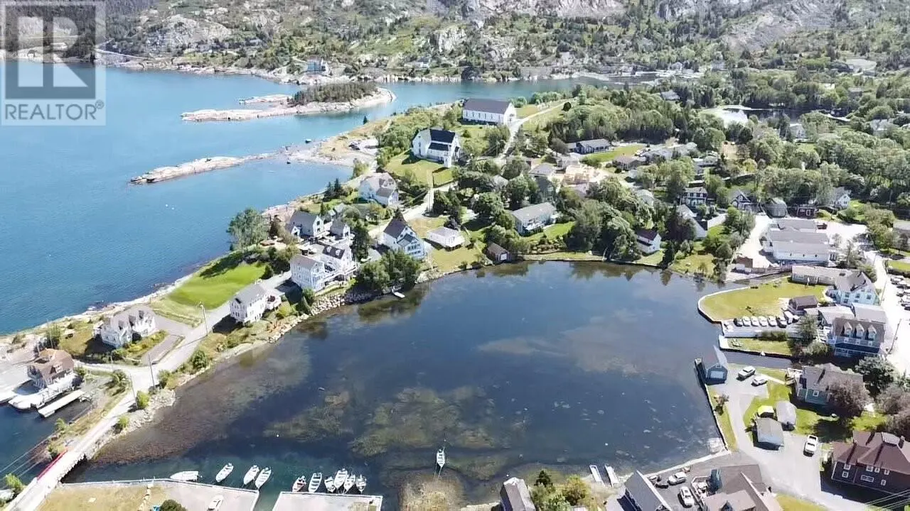 11 Harbour Drive
