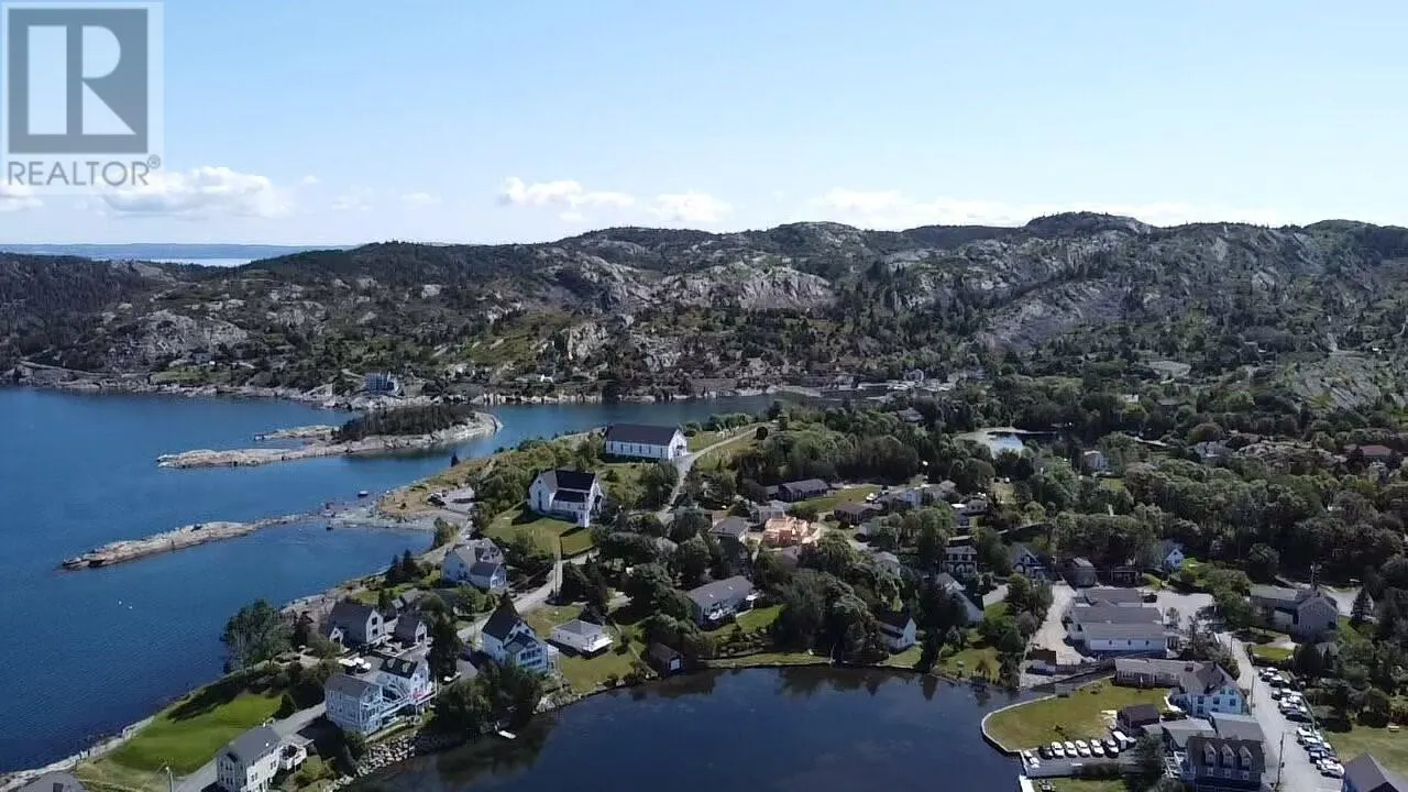 11 Harbour Drive