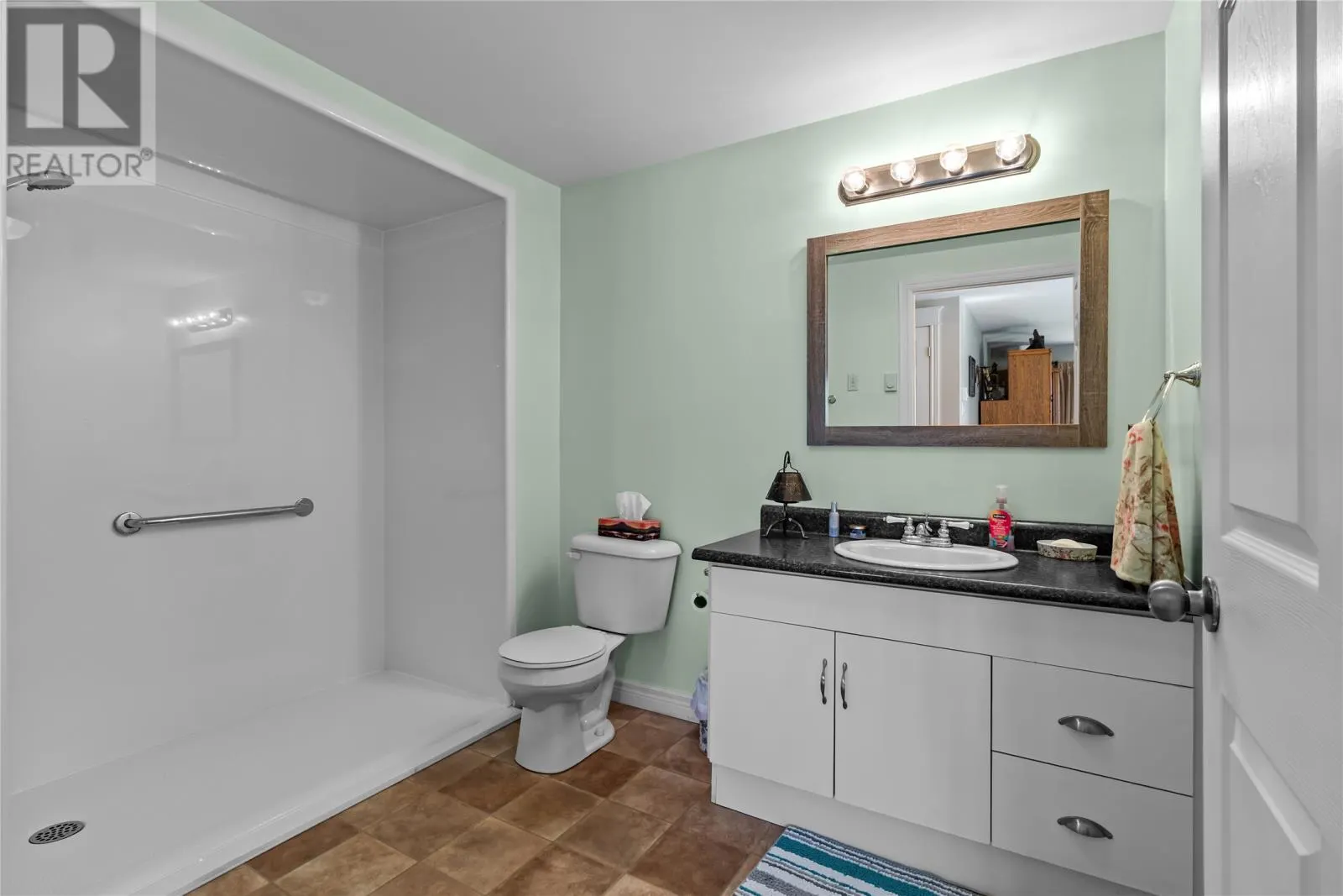 26 Octagon Heights