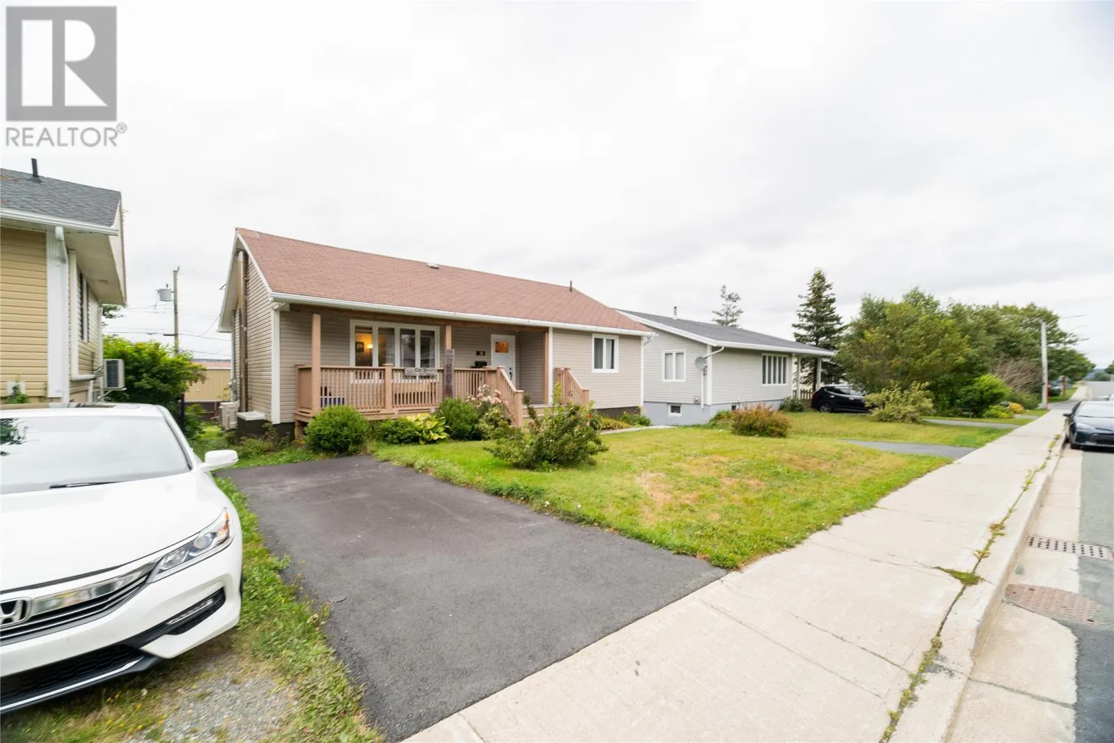36 St Andrews Avenue