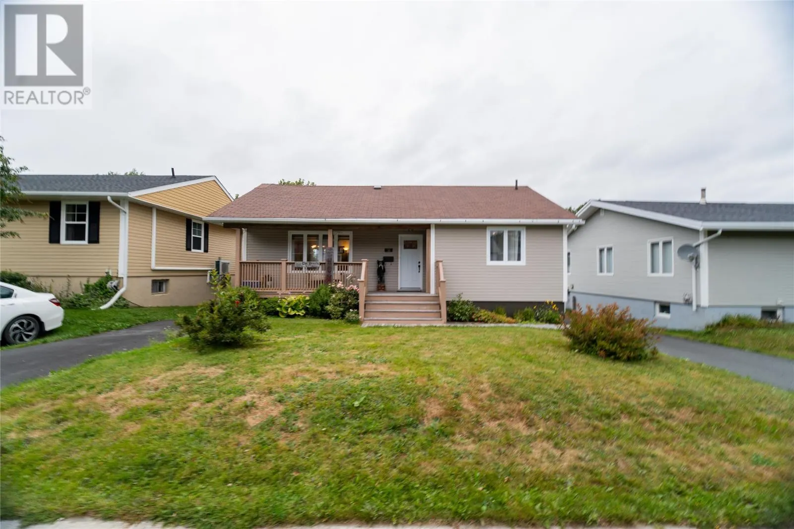 36 St Andrews Avenue
