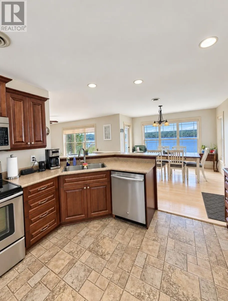 1150 Random Island Road