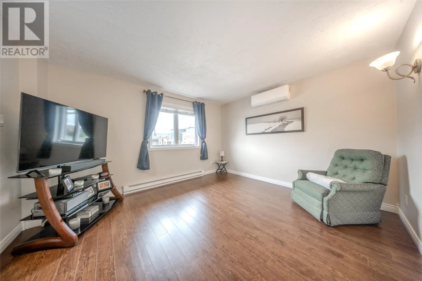 20 Newfoundland Drive