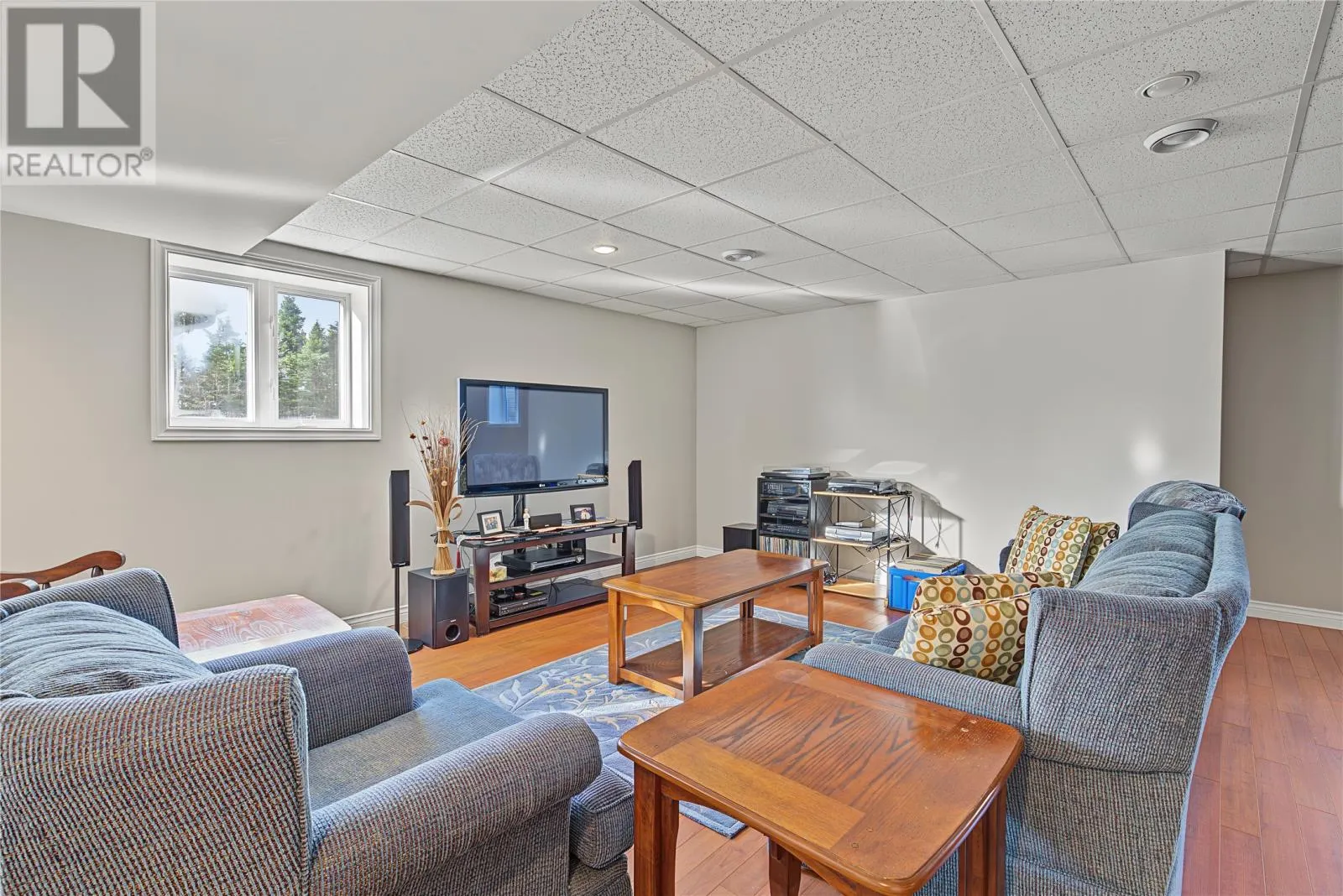 147 Monument Road