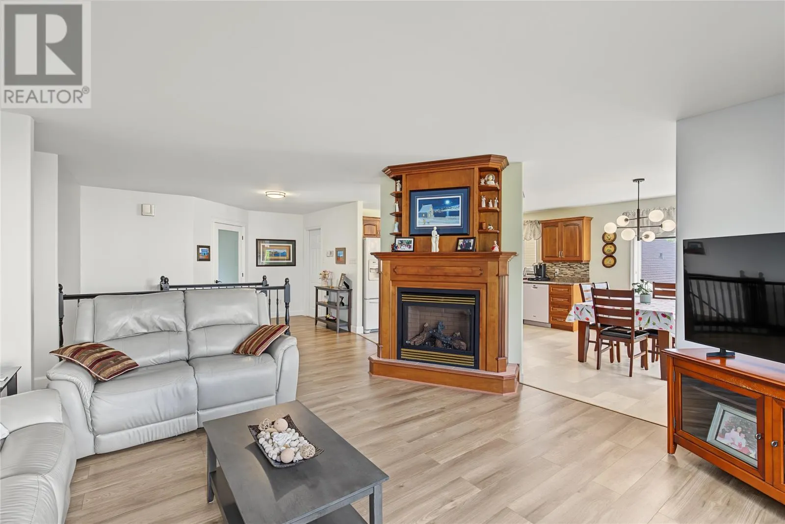 147 Monument Road