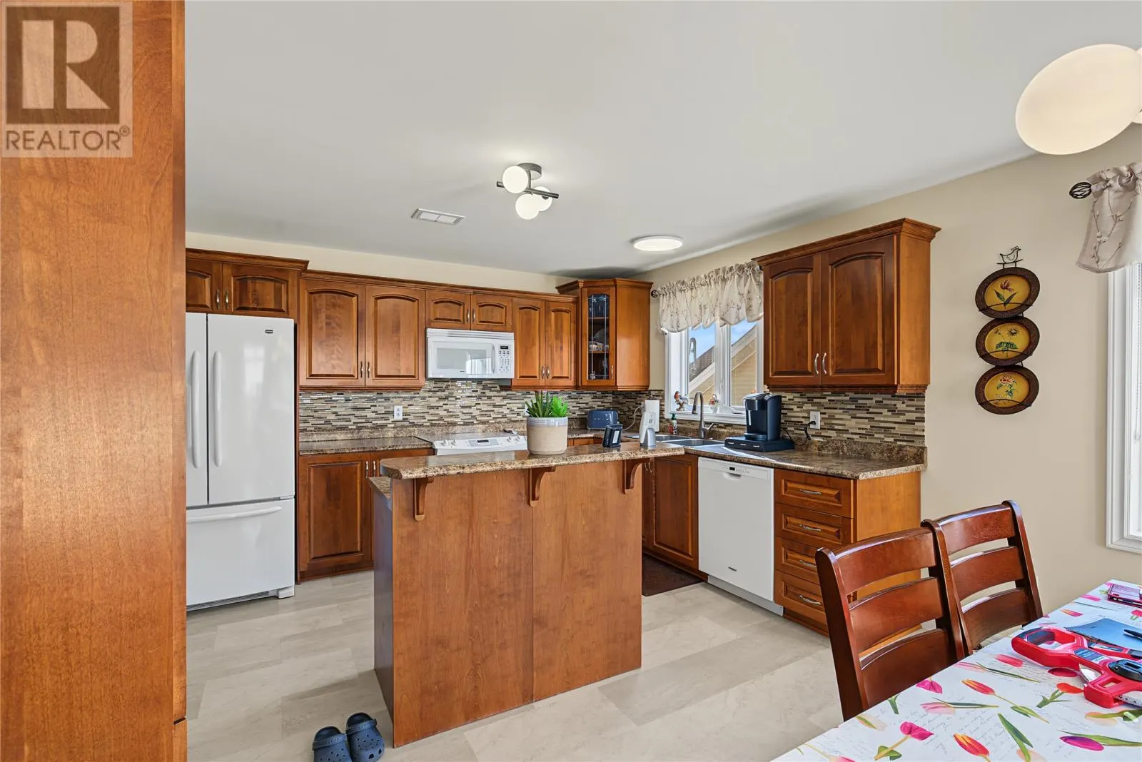 147 Monument Road