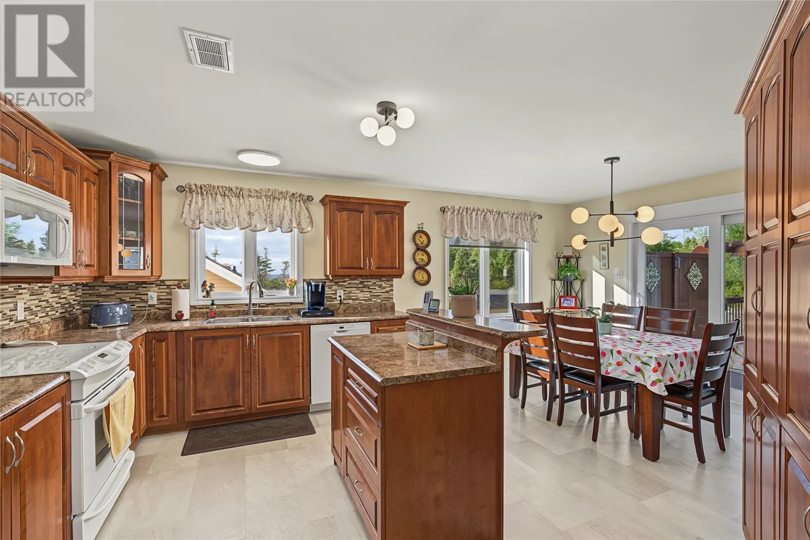 147 Monument Road