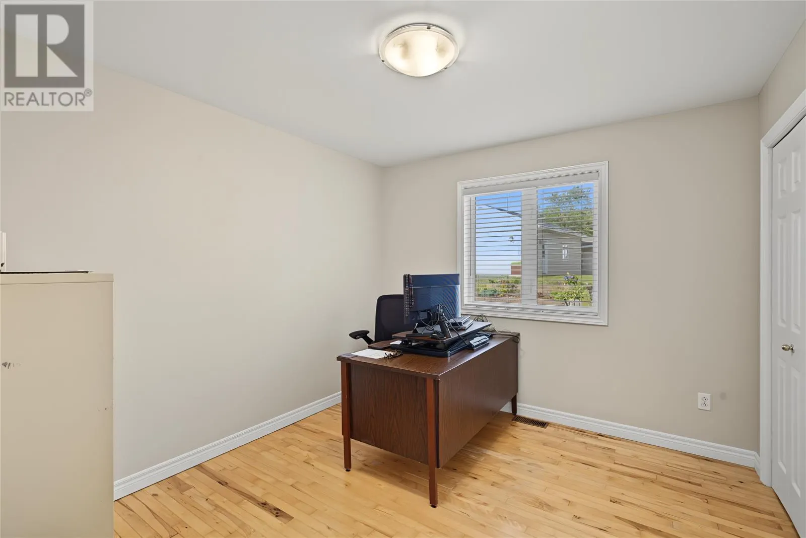 147 Monument Road