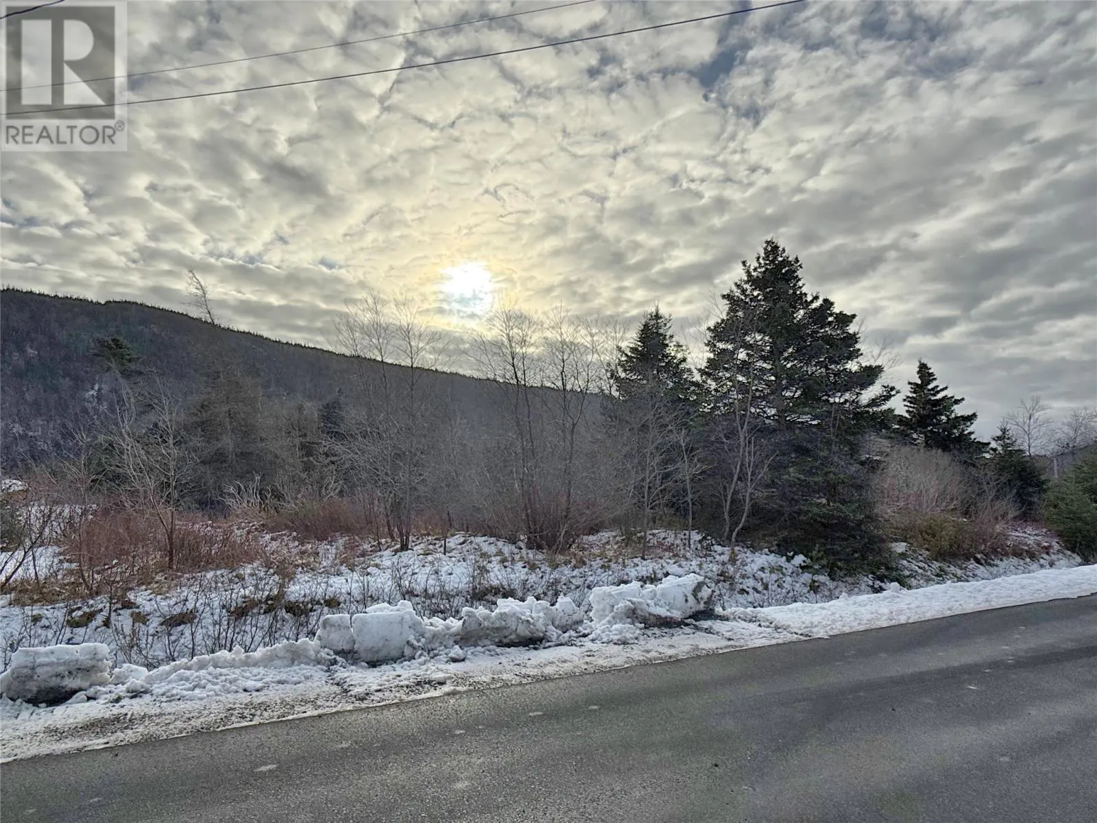 291 North River Road