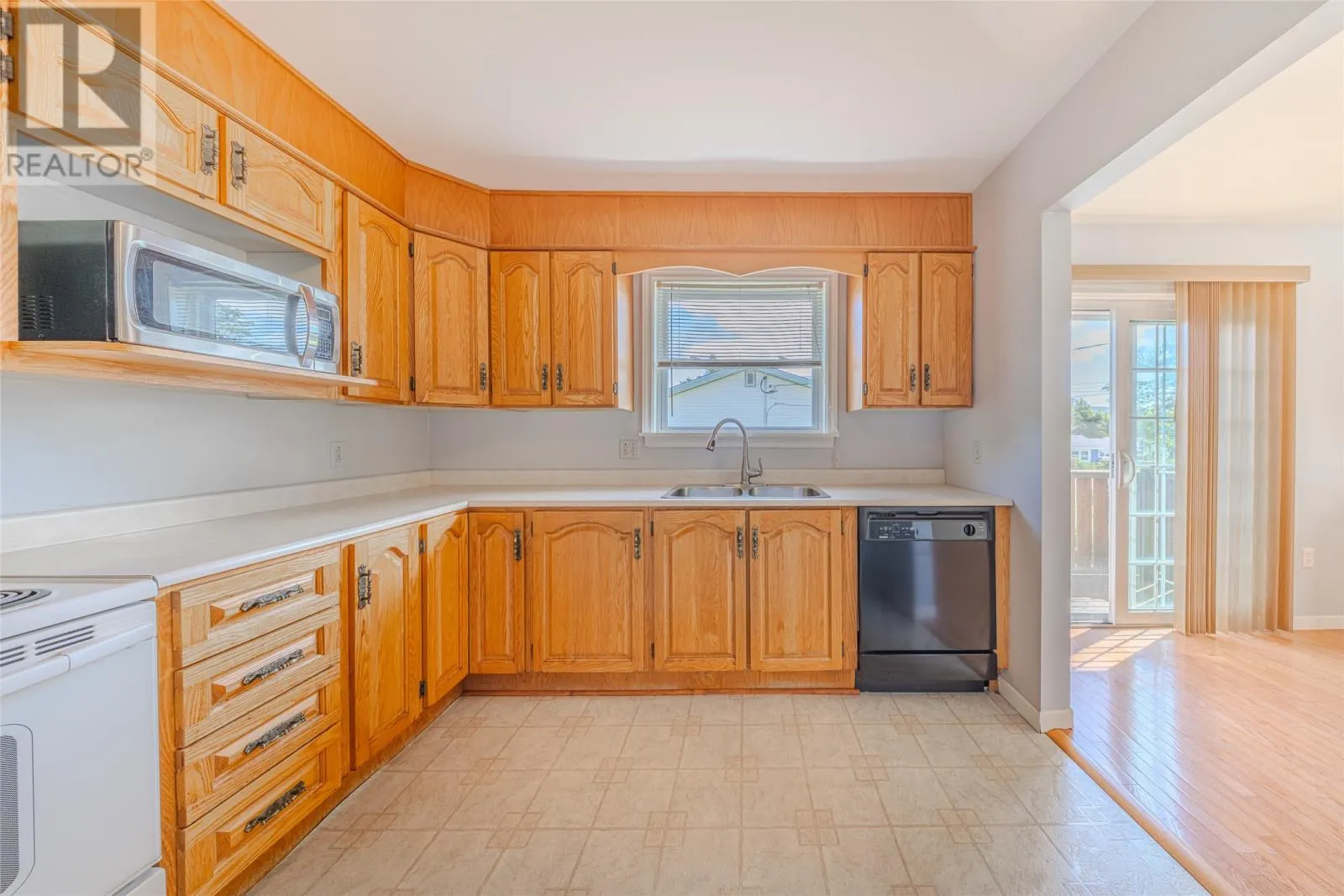 14 Beaverbrook Drive