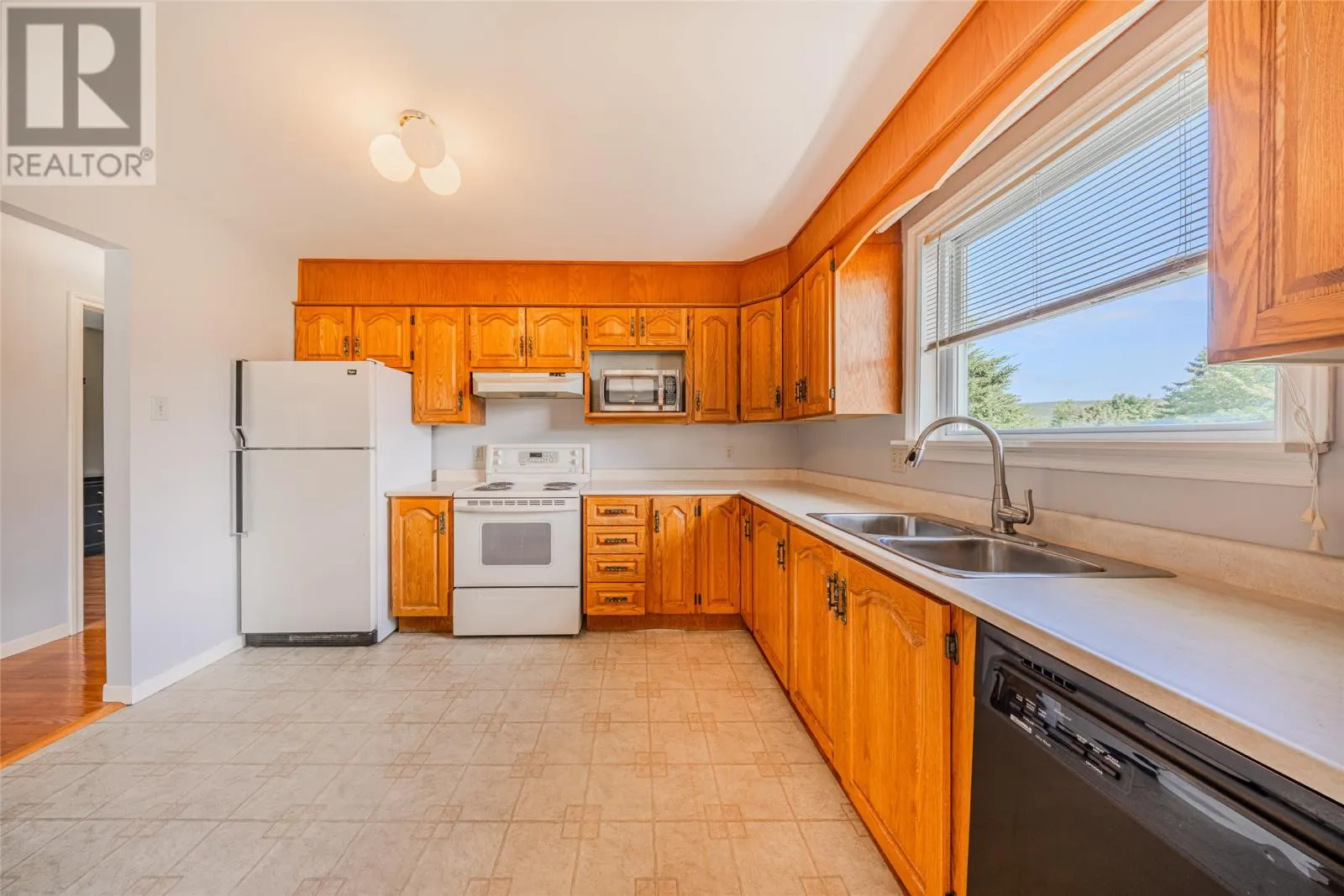 14 Beaverbrook Drive