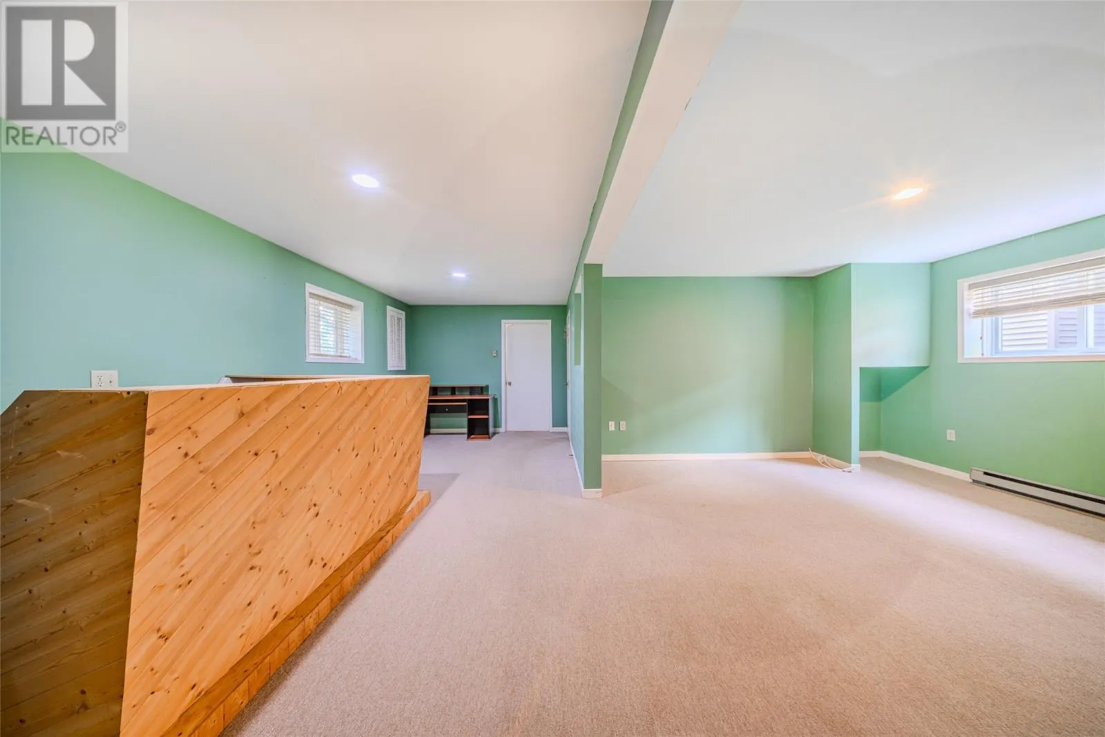 14 Beaverbrook Drive