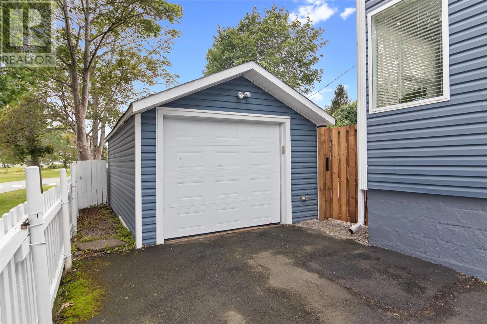 99 Bonaventure Avenue