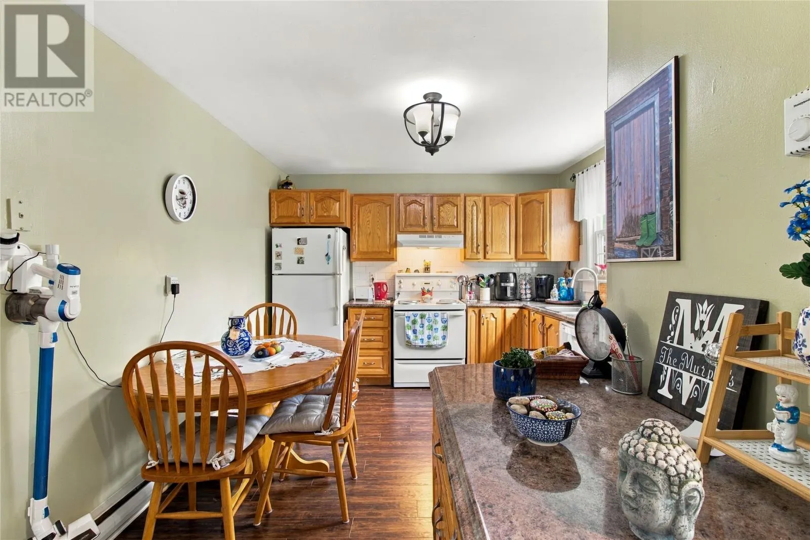 23A Chapman Crescent