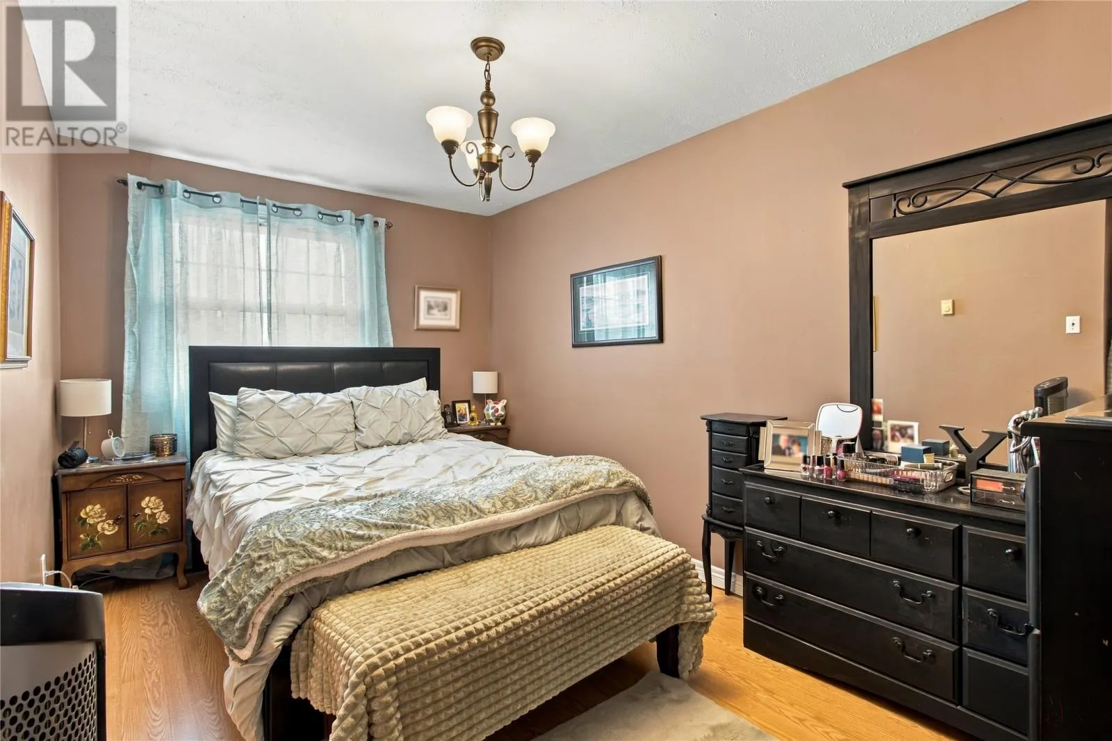 23A Chapman Crescent