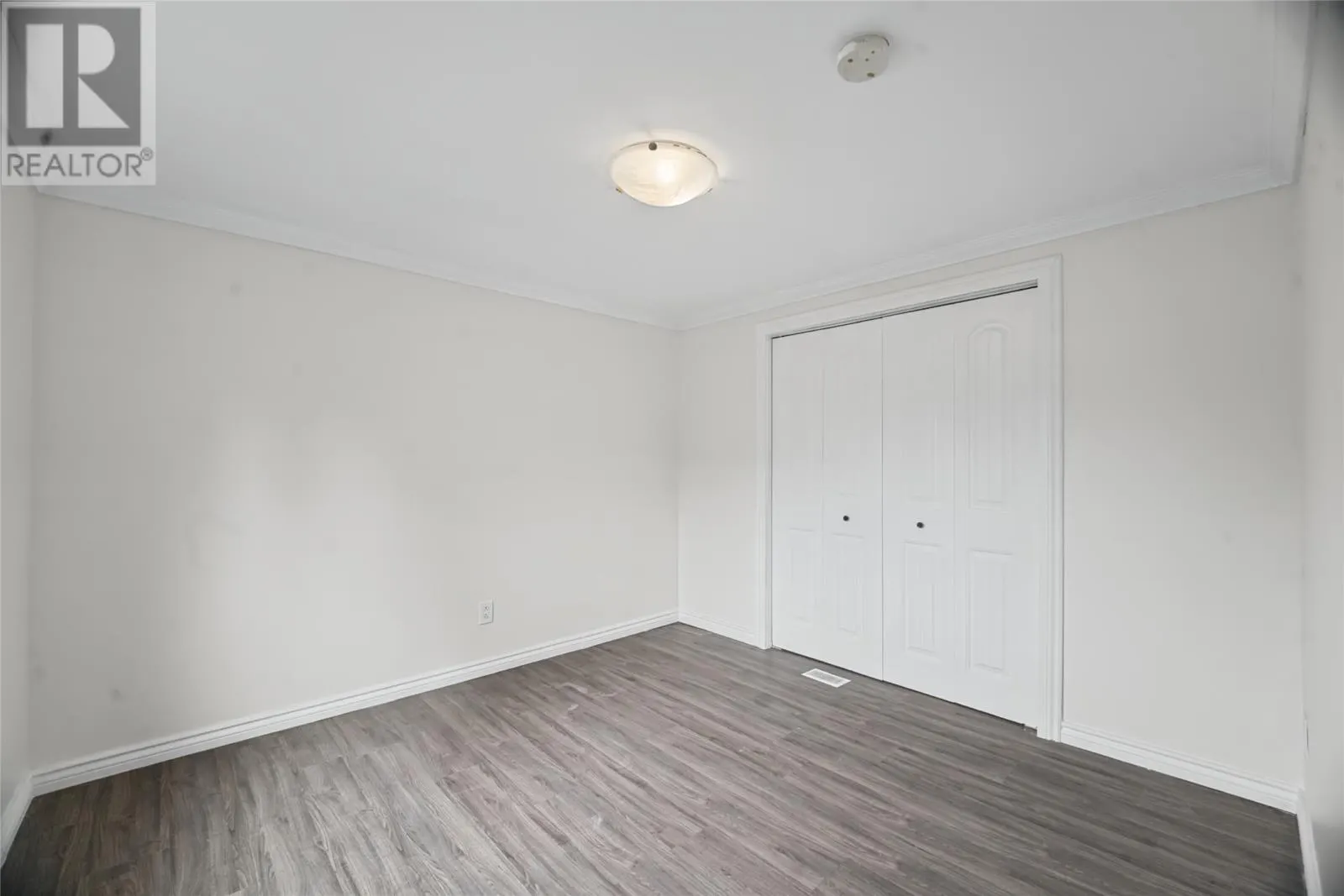 14 Ashgrove Drive