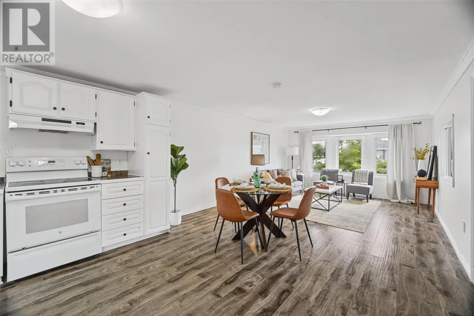14 Ashgrove Drive