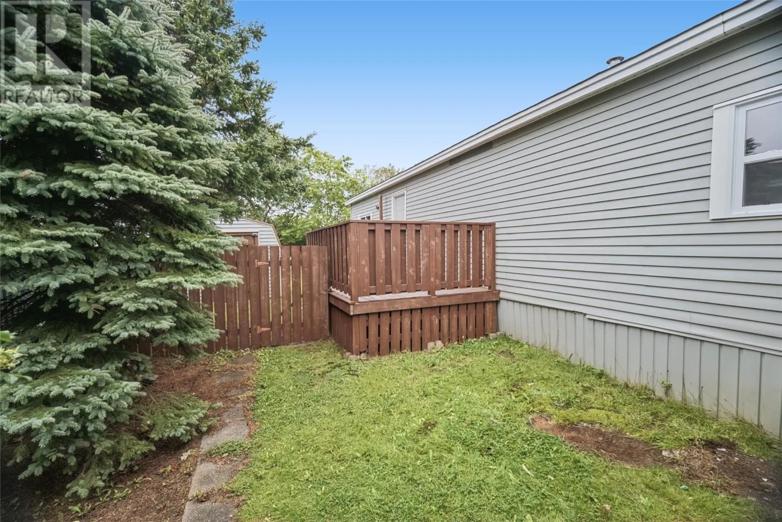 14 Ashgrove Drive