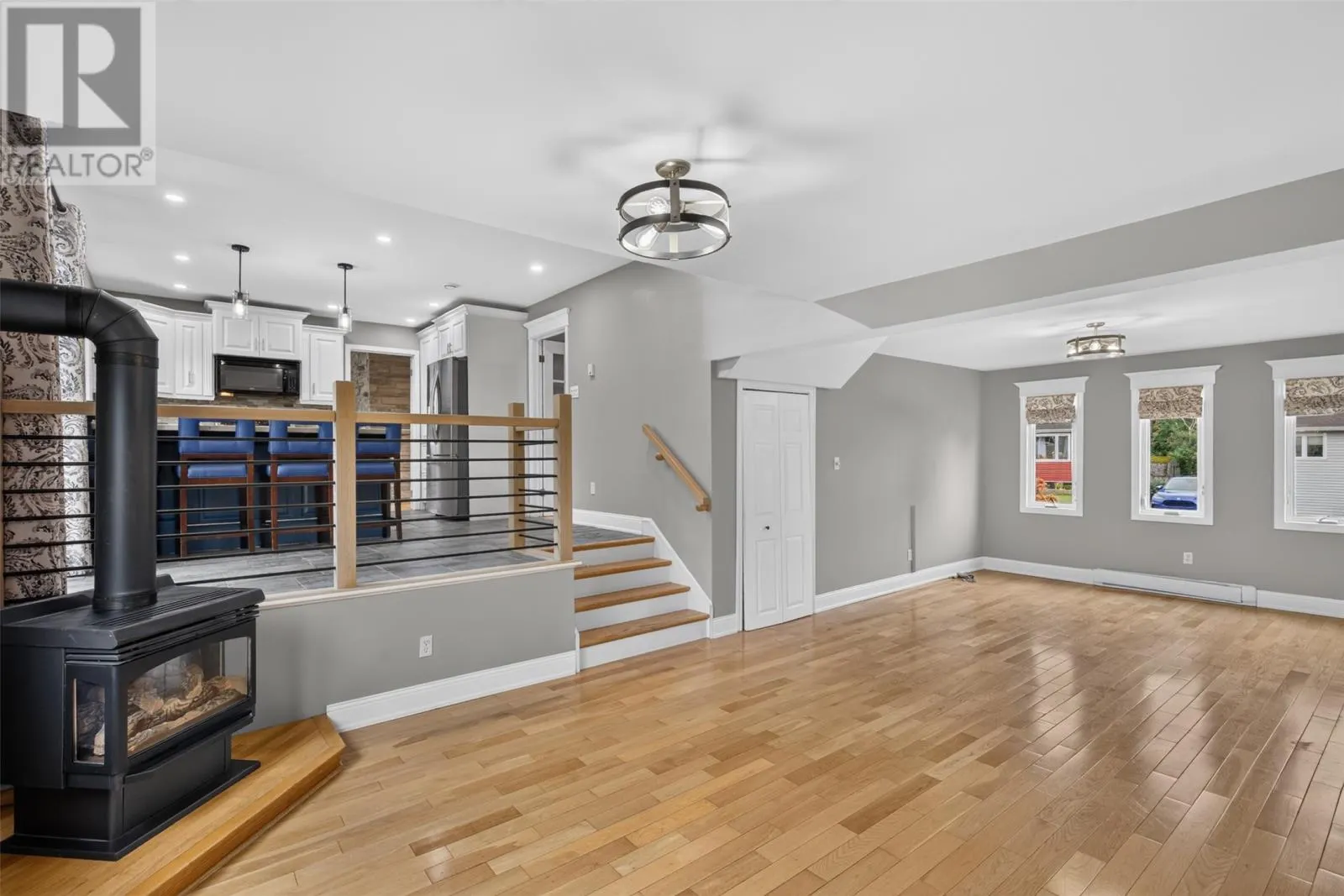 21 Eastmeadows Crescent