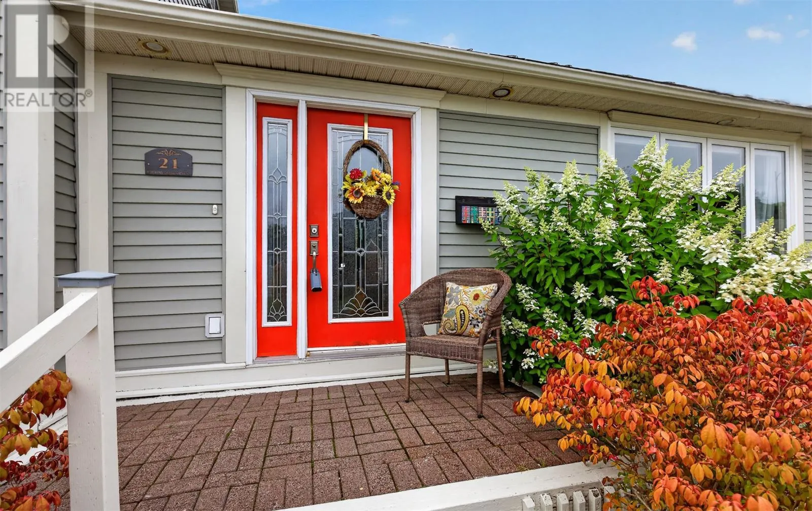 21 Eastmeadows Crescent