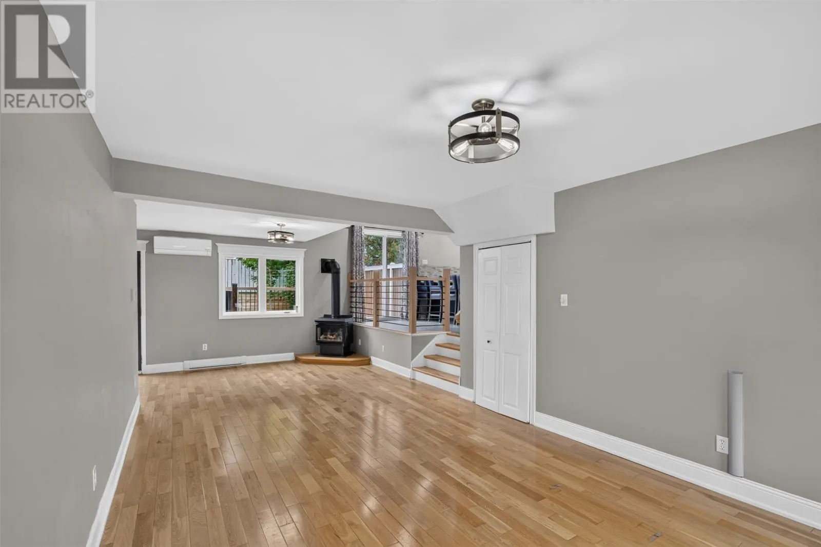 21 Eastmeadows Crescent