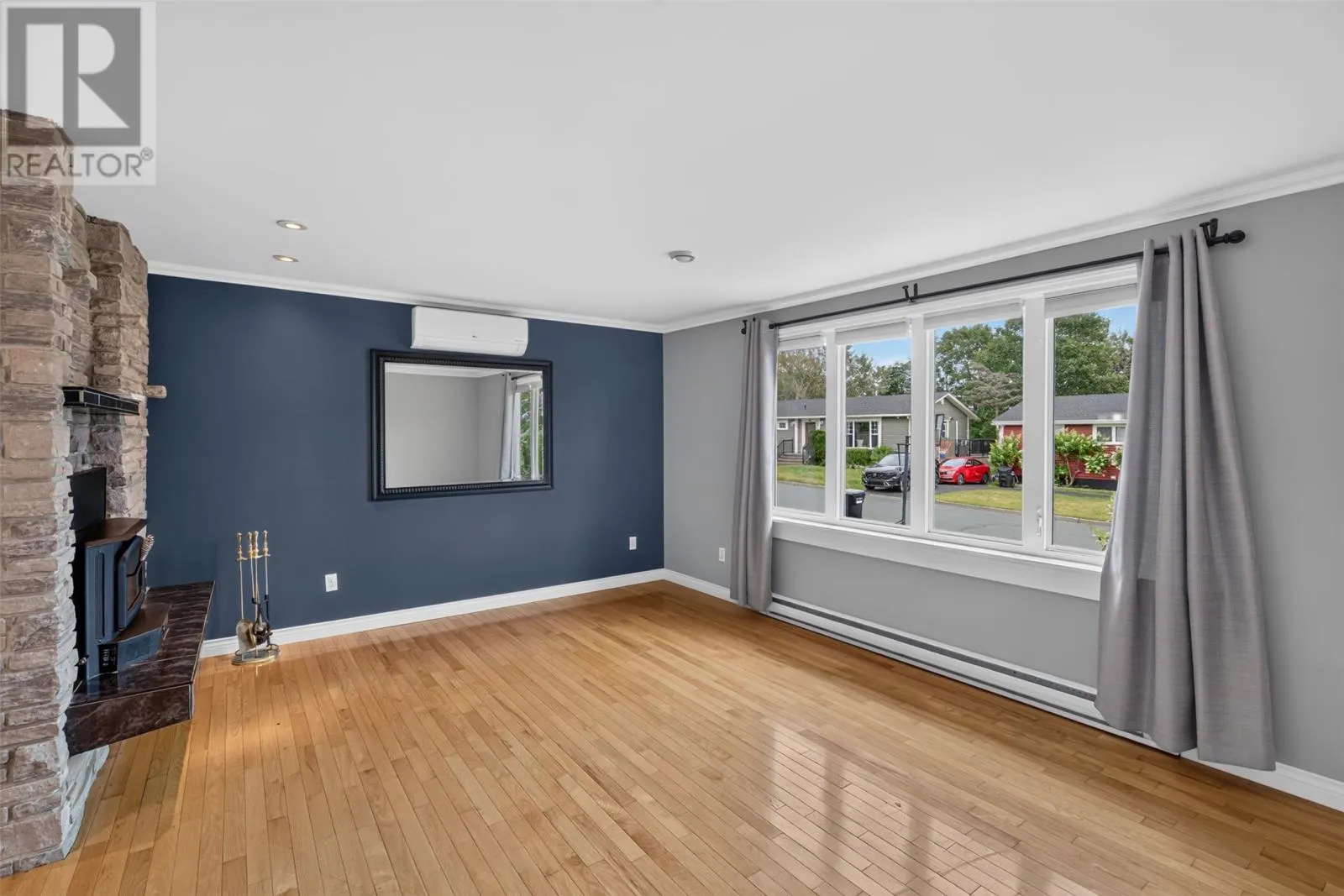 21 Eastmeadows Crescent