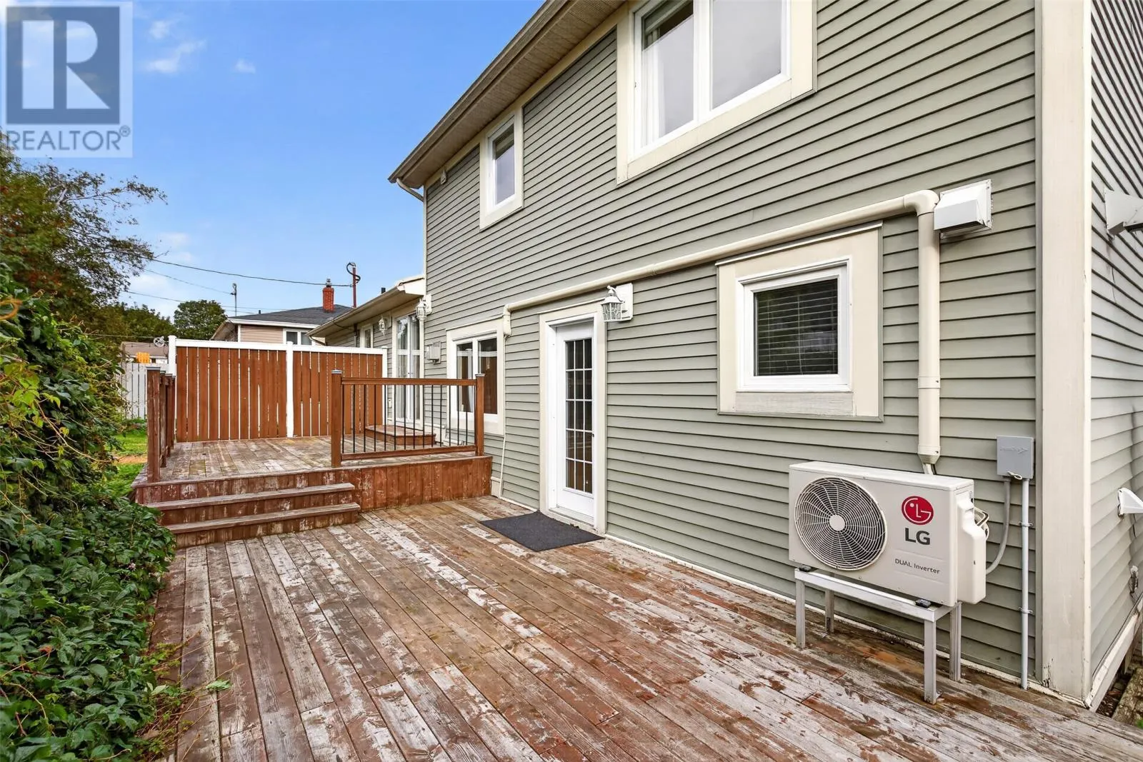 21 Eastmeadows Crescent