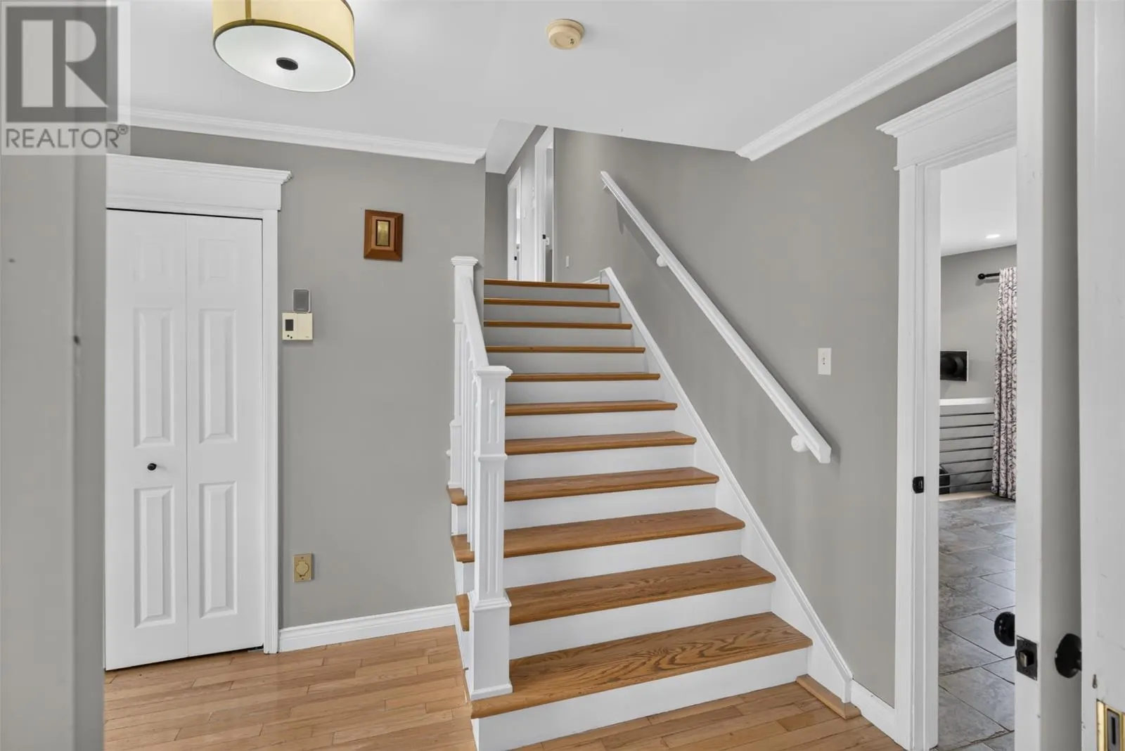 21 Eastmeadows Crescent