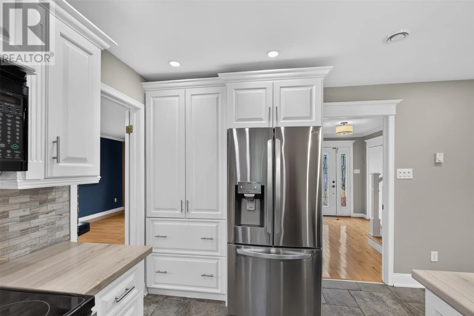 21 Eastmeadows Crescent
