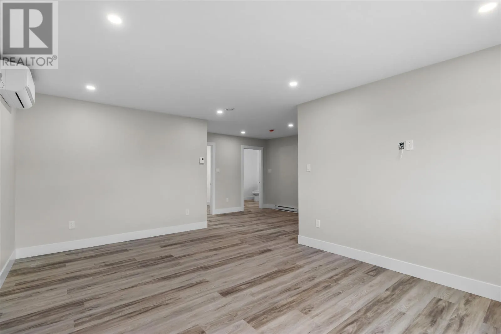 8 McGraths Road