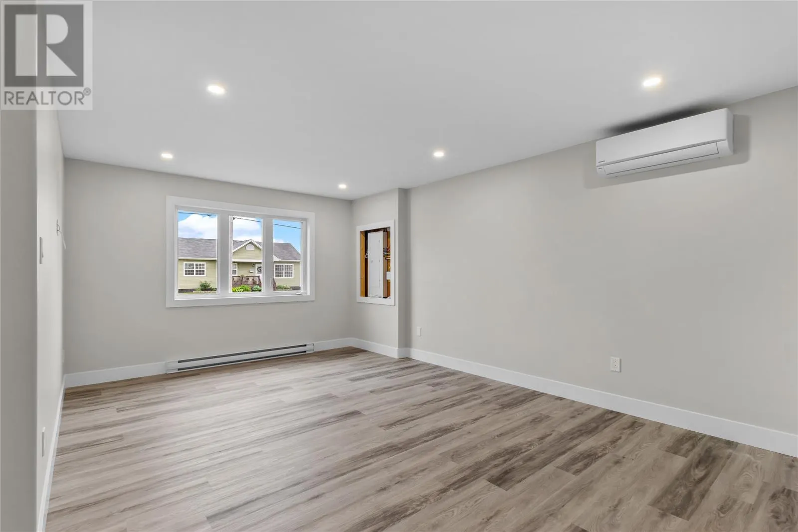 8 McGraths Road
