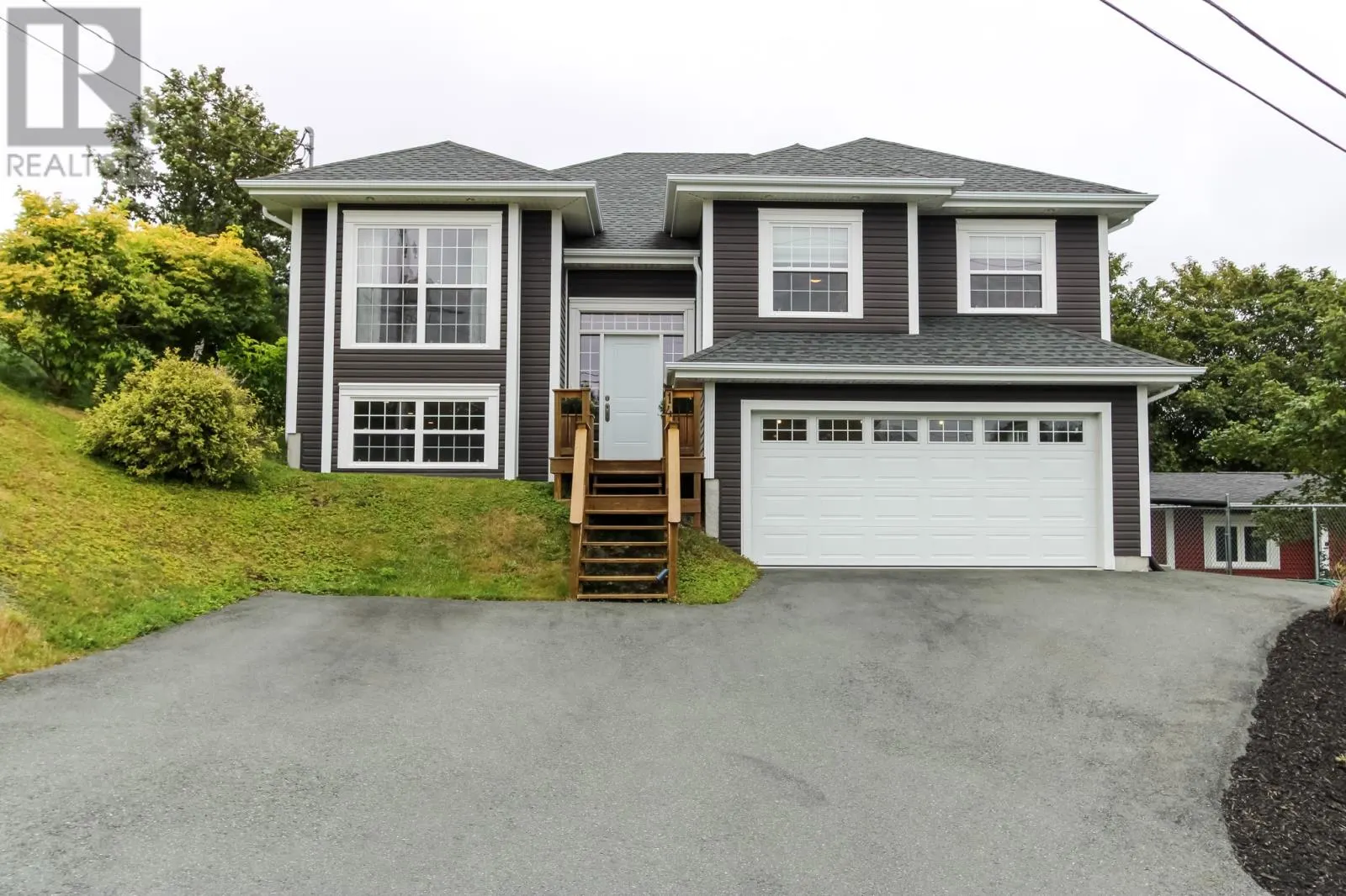 14 Country (14 Manning Hill) Drive