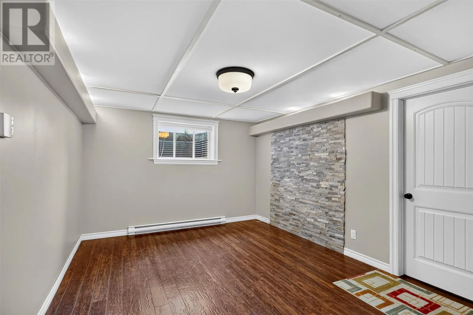 24 Summerwood Place