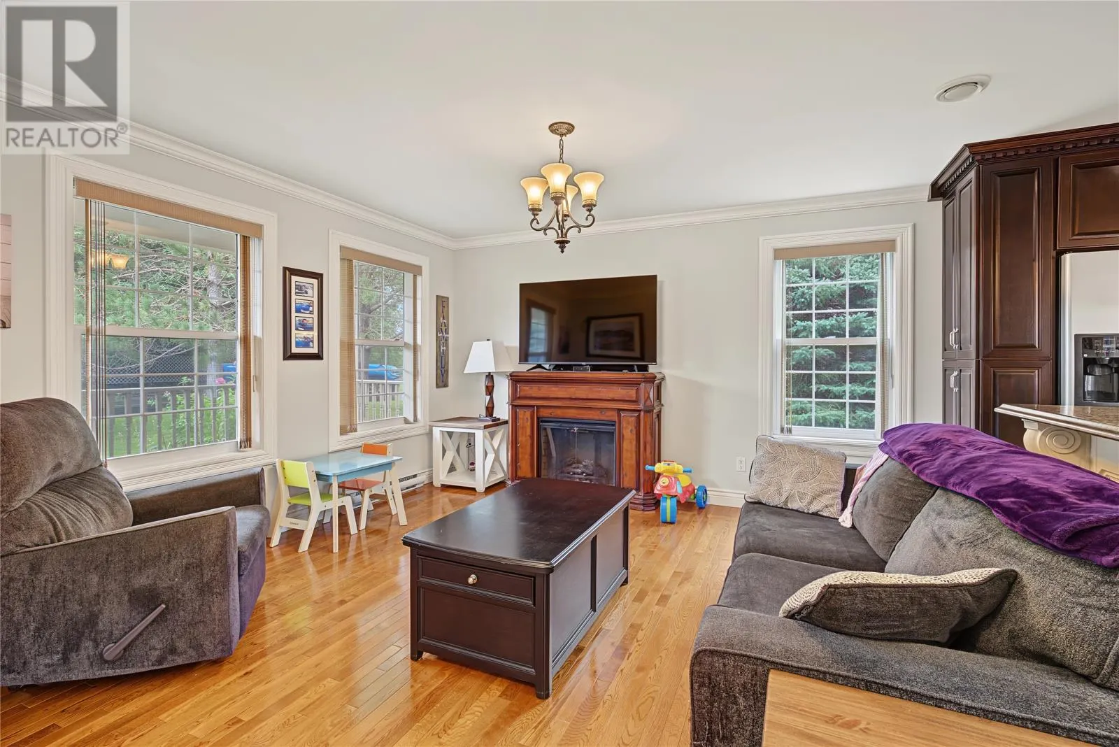 2-4 Conway Crescent