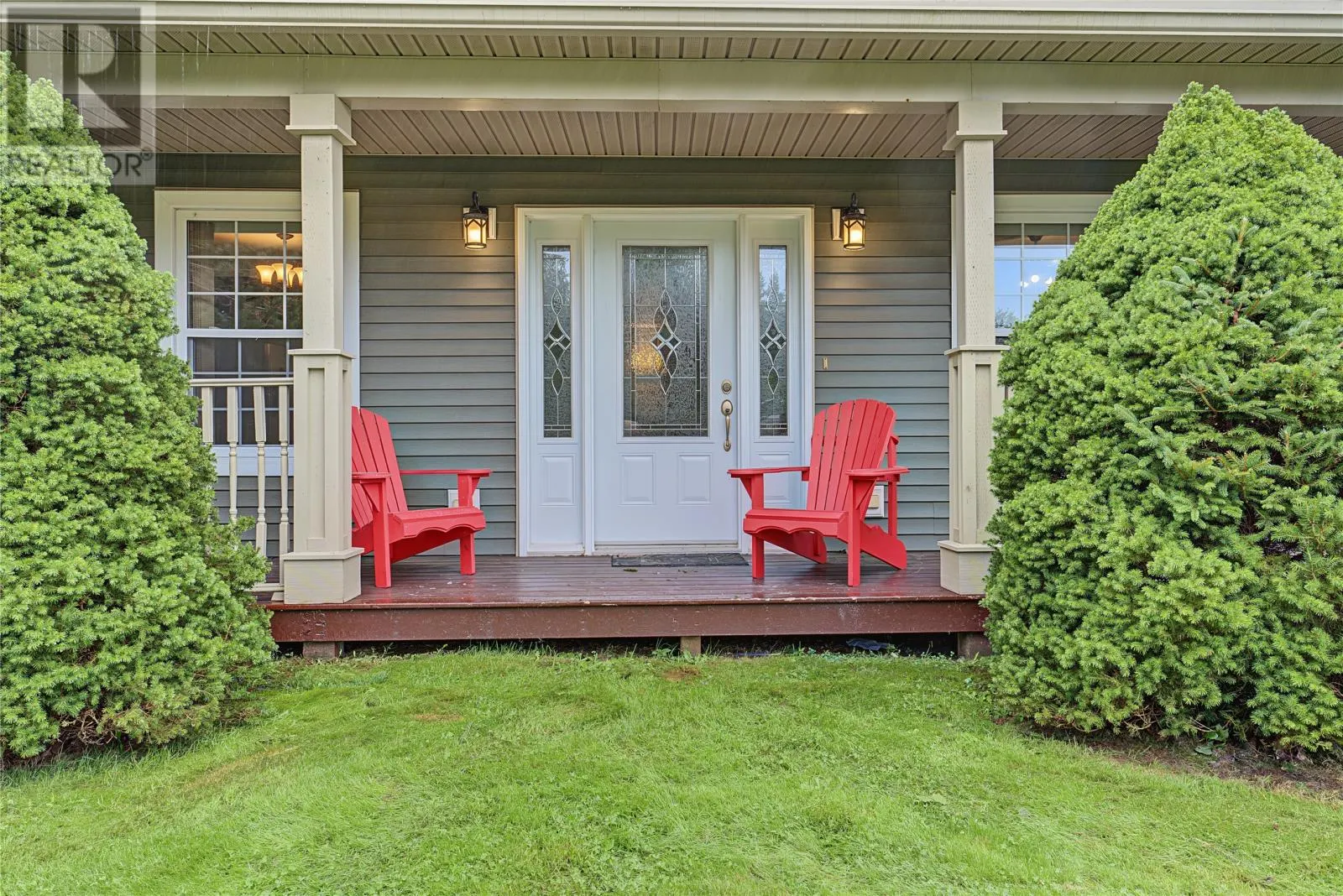 2-4 Conway Crescent