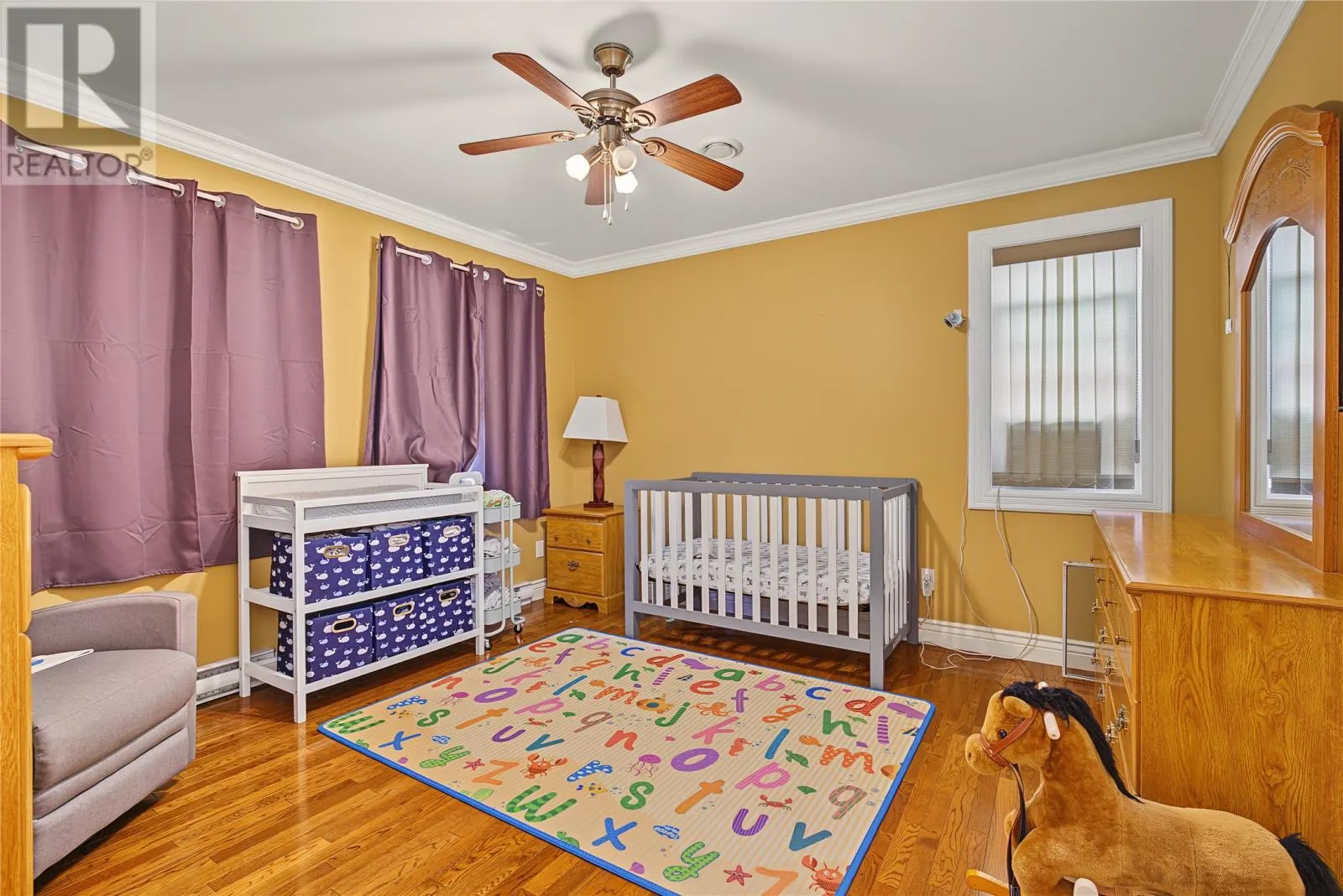 2-4 Conway Crescent