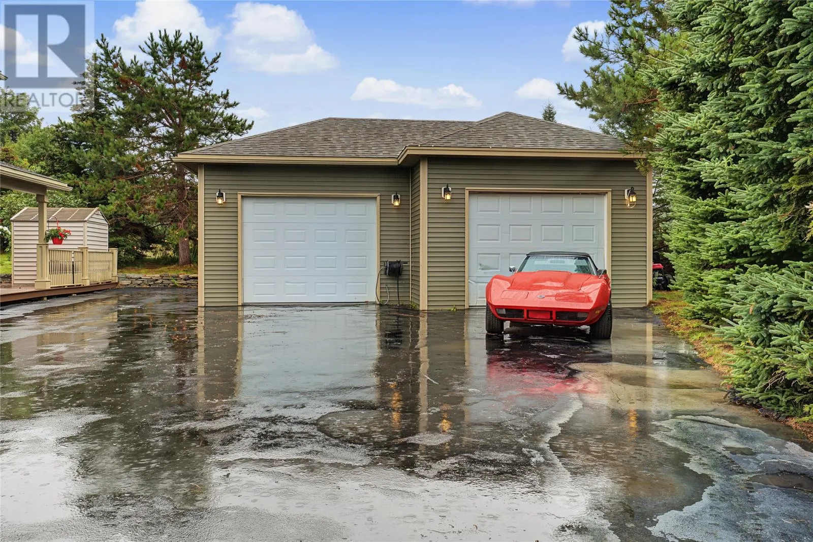 2-4 Conway Crescent