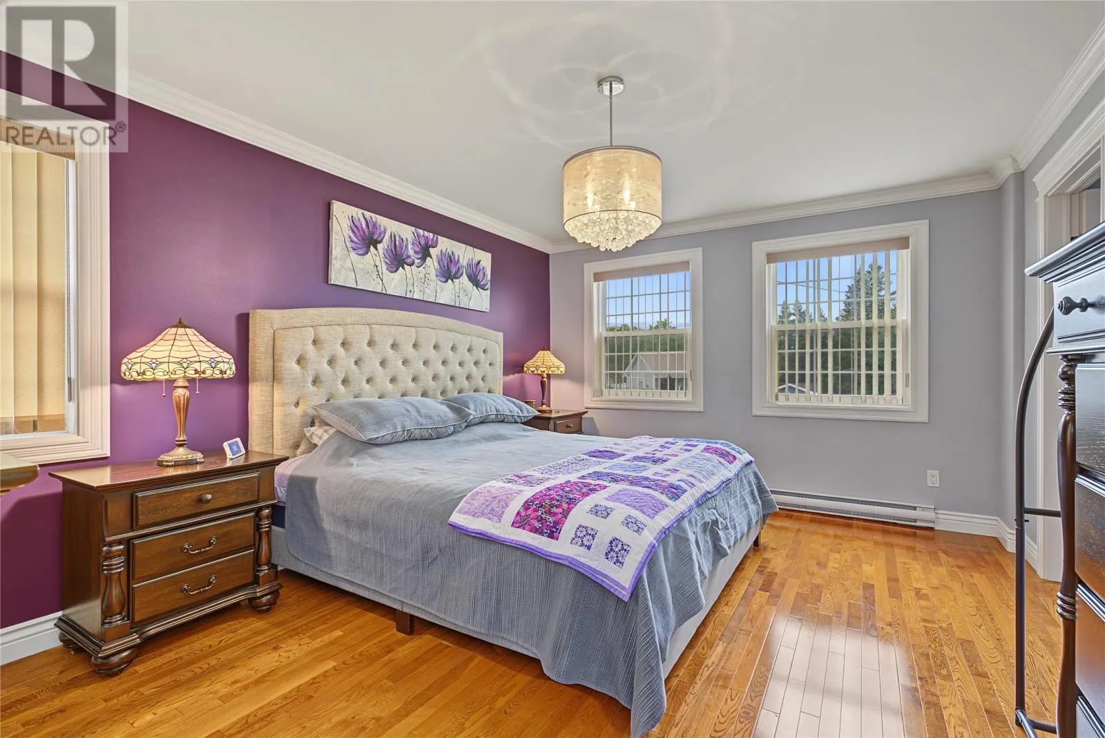 2-4 Conway Crescent