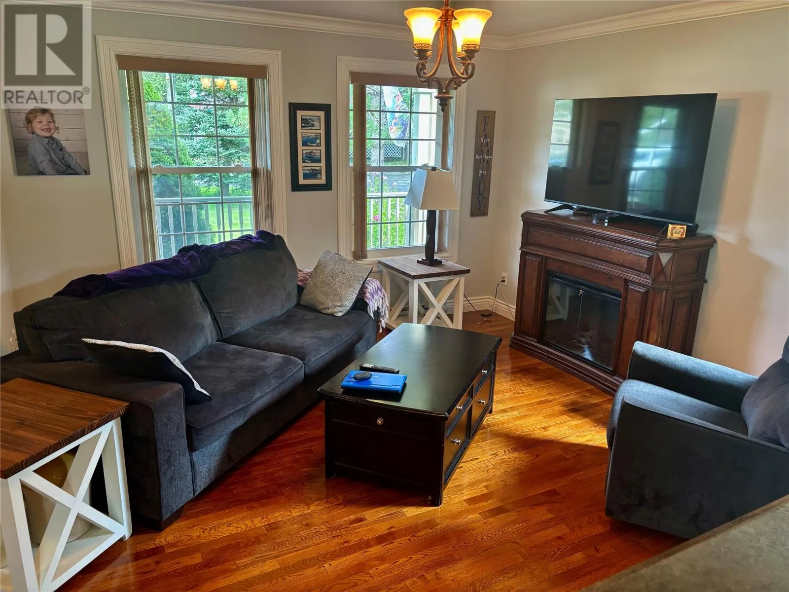 2-4 Conway Crescent