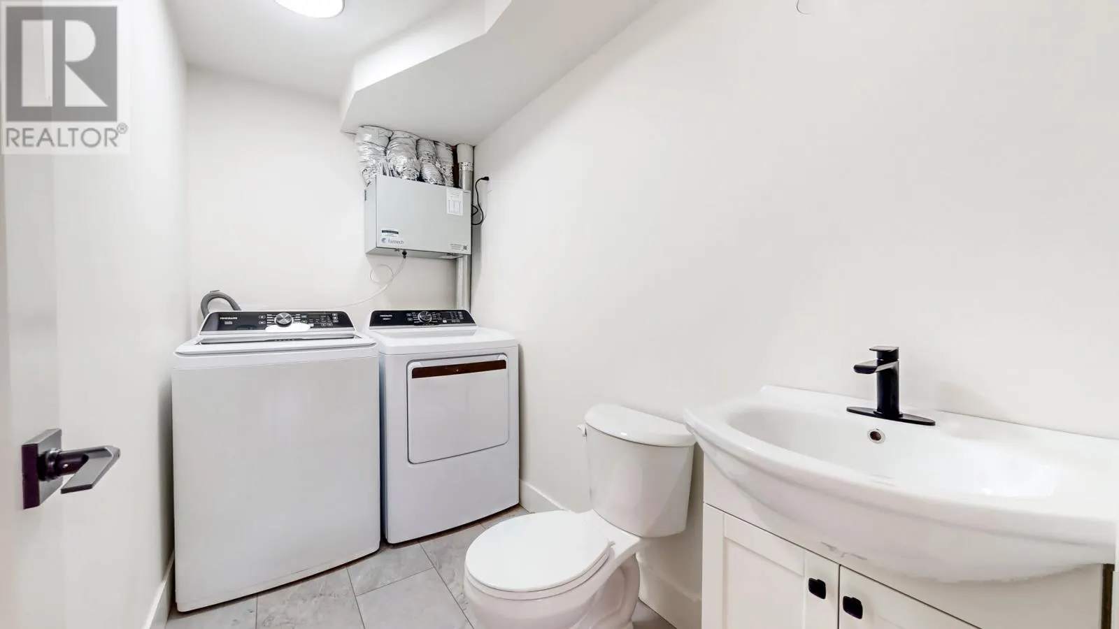 33 Gosses & Rogers Crescent