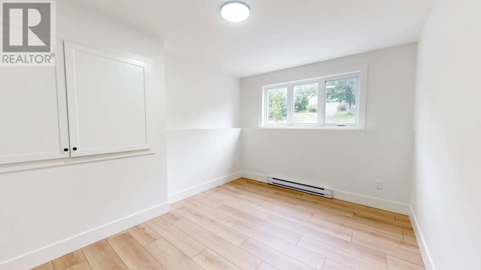 33 Gosses & Rogers Crescent